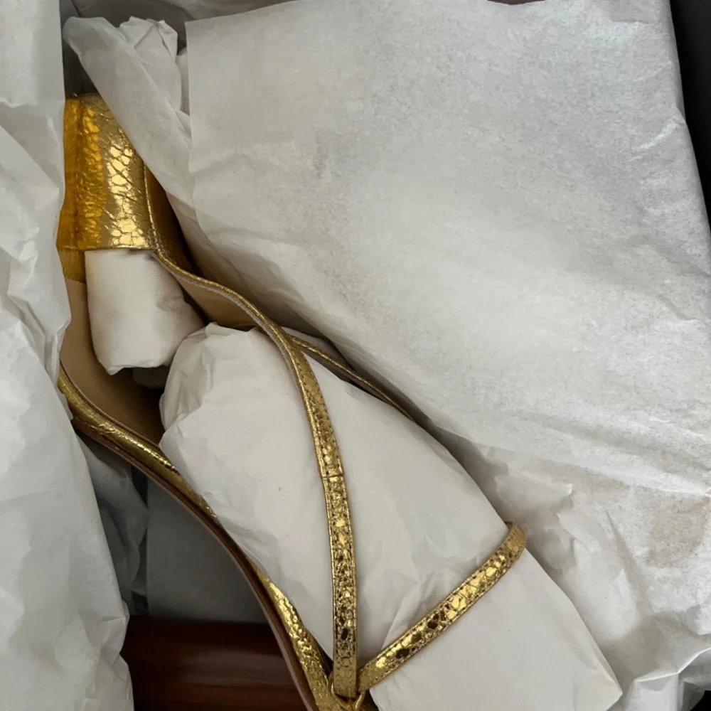 A.W.A.K.E. Mode Christine Shoes in Gold - Picture 7 of 7